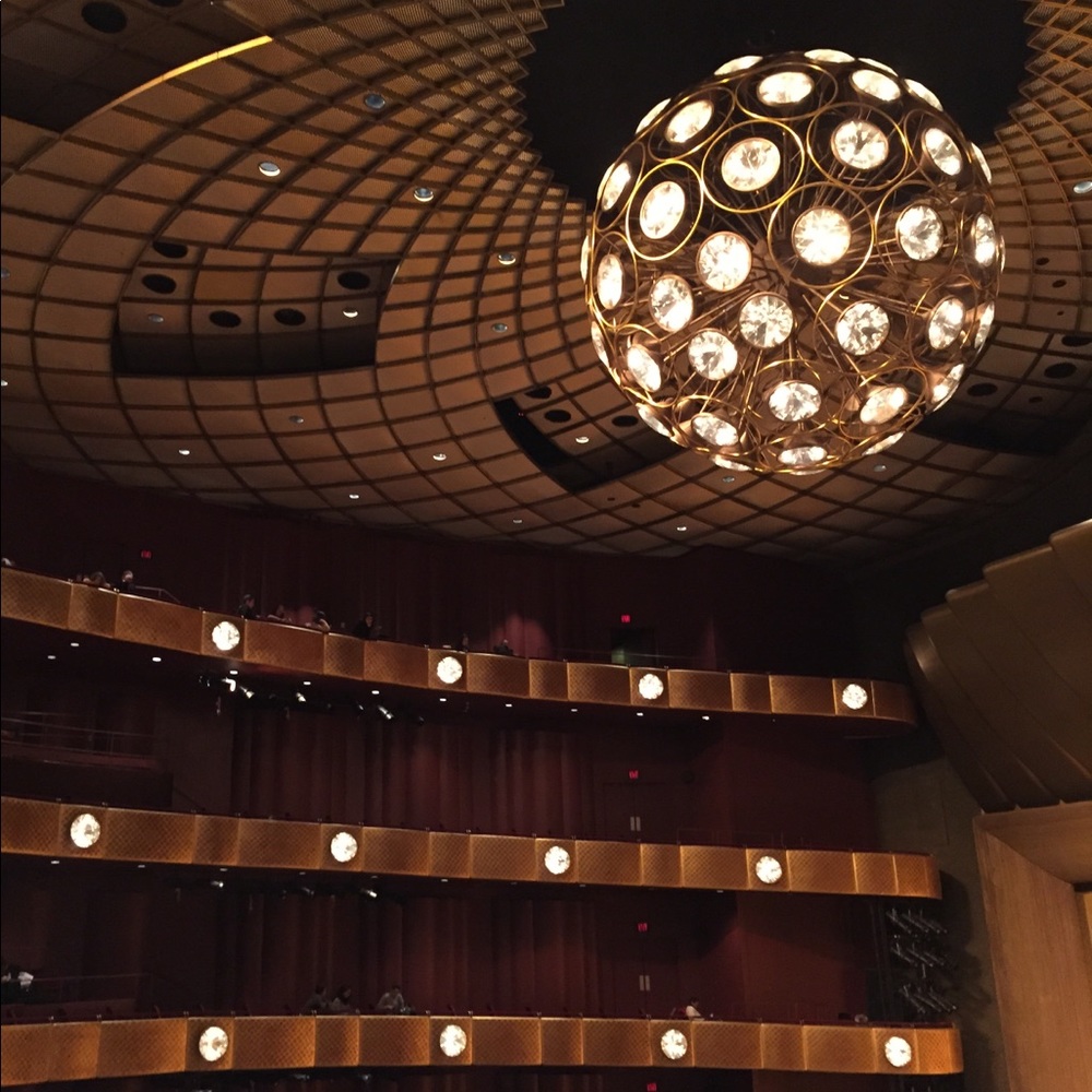 Meet your Posher, Waka